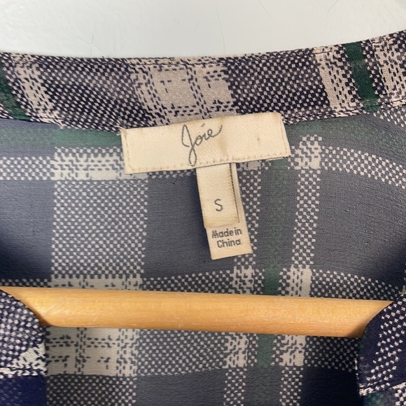 Joie Nura Silk Blouse in Dark Navy Plaid Size Small - Picture 5 of 10